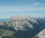 Blick übers Gaistal auf das Wettersteingebirge