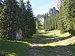 Langsam wird der Weg steiler