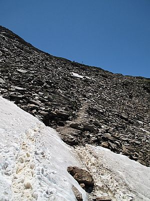 ...und eventuell Altschneefelder...