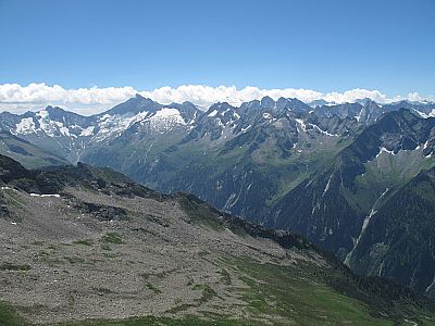 Blick zu Großem Löffler und Großem Möseler