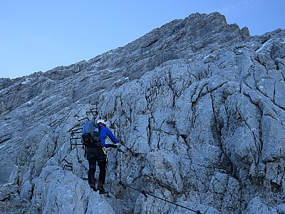 Das Gelände auf der Ostseite...