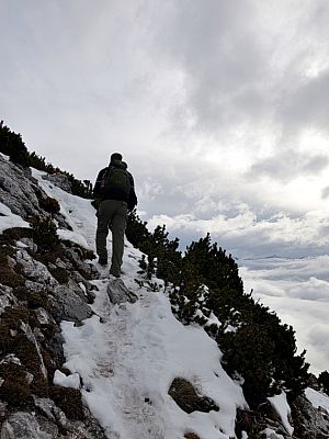 Wir stapfen noch ein paar Meter durch den Schnee...