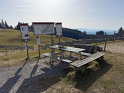 Wir passieren einen Rastplatz...