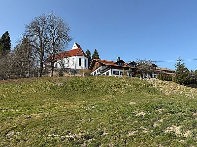 ...und nähern uns dem Gasthof