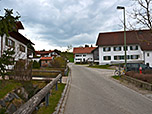 ...spazieren wir durch den Ort