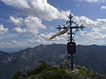 Gipfelkreuz vorm Hinteren Sonnwendjoch