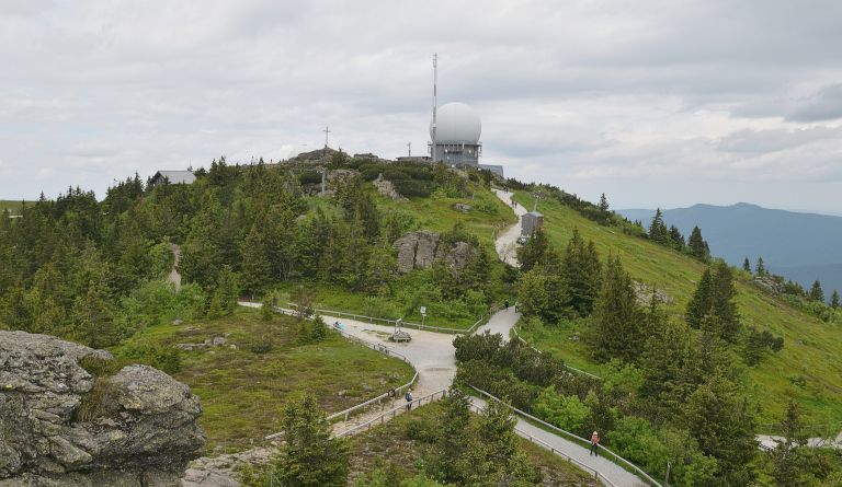 Großer Arber (1456 m) von Bodenmais über die Riesloch-Wasserfälle