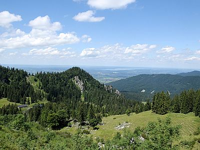Im Nordwesten zeigt sich der Starnbergersee