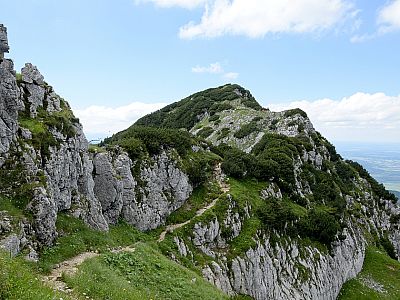 Nach Westen marschieren wir weiter auf den Gipfel zu