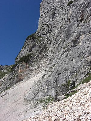 ...in der Wand ausmachen