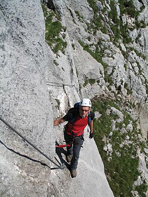 ...teilweise waagrecht aber luftig...