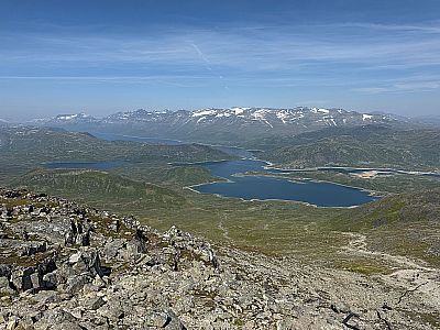 Bydin mit den Gipfeln des Jotunheimen-Gebirges