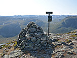 Der Gipfelsteinmann an der Bjøbergnøse