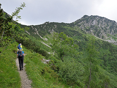 Zunächst wandern wir auf den Risserkogel zu