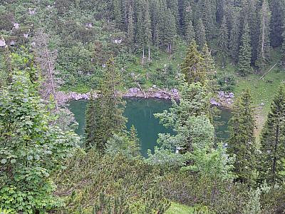 Unter uns der kleine Riederecksee 