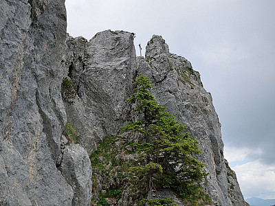 Der Kamin unter dem Gipfelkreuz...