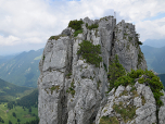 Das Gipfelkreuz des Blankenstein ist in Sicht