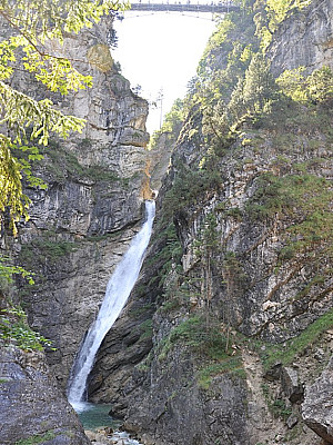 Wasserfall unter der Marienbrücke