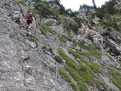 Im leichten Klettergelände...