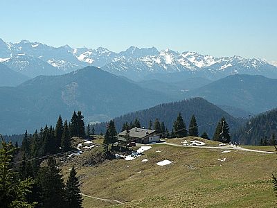 Die Tölzer Hütte lockt mit einem Weißbier