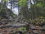 Nach dem Wasserfall folgen die letzten Felsen