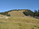 Der Blick vom Sattel zum Brecherspitz-Westgipfel