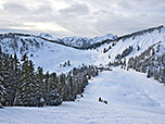 Blick über die Obere Firstalm zum Guffert und Risserkogel
