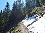 ...wendet sich der Weg nach links