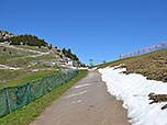 Wir wenden uns der Bergstation des Sessellifts zu...