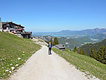 Kurz nach der Hochalphütte erreichen wir die Bergstation der Seilbahn