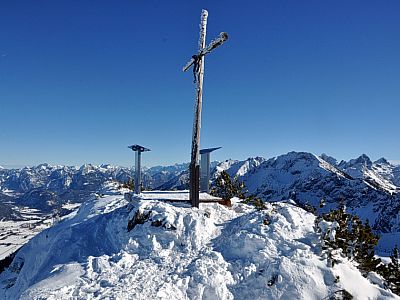 Das Gipfelkreuz des Breitenbergs