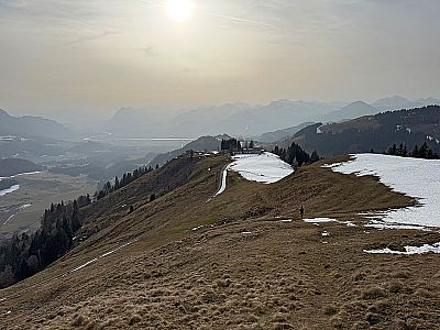Blick über die Knollalm aufs Inntal