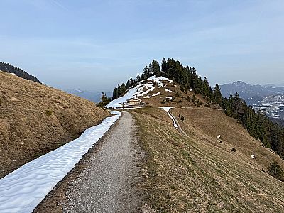 ...und wandern aufs Brennköpfl zu