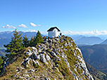 Die Gipfelkapelle am Brünnstein