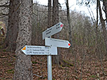 Wir treffen auf einen Querweg...
