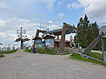Die Bergstation des Sessellifts