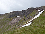 Blick hinauf zum Cairn Lochan