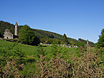 ...zu den Ruinen der Klosterstadt von Glendalough