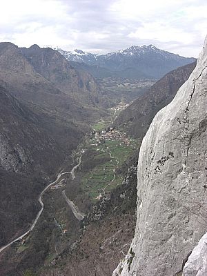 Blick ins Ledrotal...