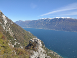 Links zeigt sich der Monte Altissimo di Nago