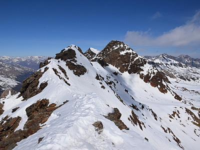 Der Blick nach Nordosten zu den Veneziaspitzen