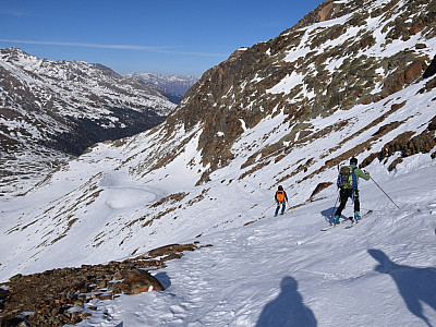 Über die Rampe fahren wir Richtung Marteller Hütte ab
