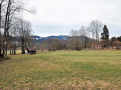 Ganz im Nordwesten ist der Blomberg zu sehen