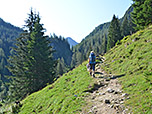 Vor uns zeigt sich der Draugstein