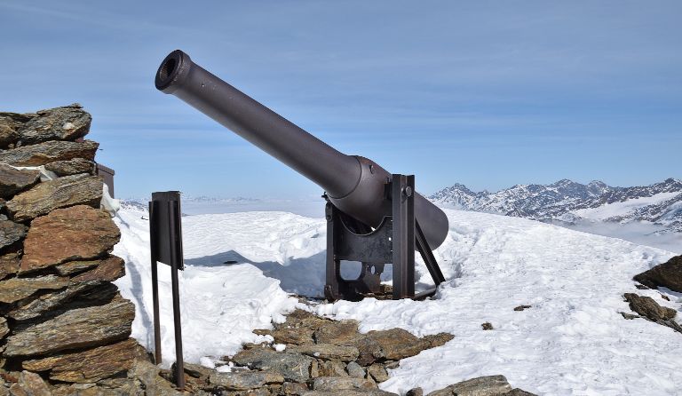Cima Tre Cannoni - Drei Kanonen (3276 m), auch Eiskofel oder Cima Ghiacciata