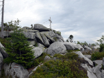 Wir wandern wieder zurück zum Gipfel des Plöckenstein...
