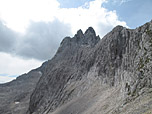 Blick zu Bayerländerturm und Dreitorspitze