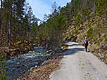 ...und folgen dem Weißenbach
