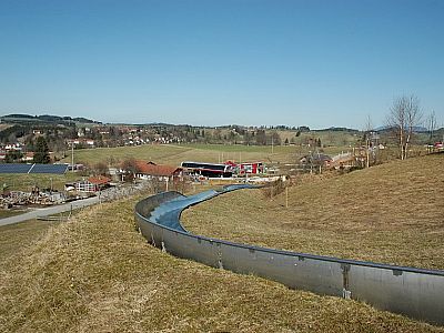 Sommerrodelbahn und Talstation