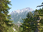 Blick über Mittenwald zum Karwendel